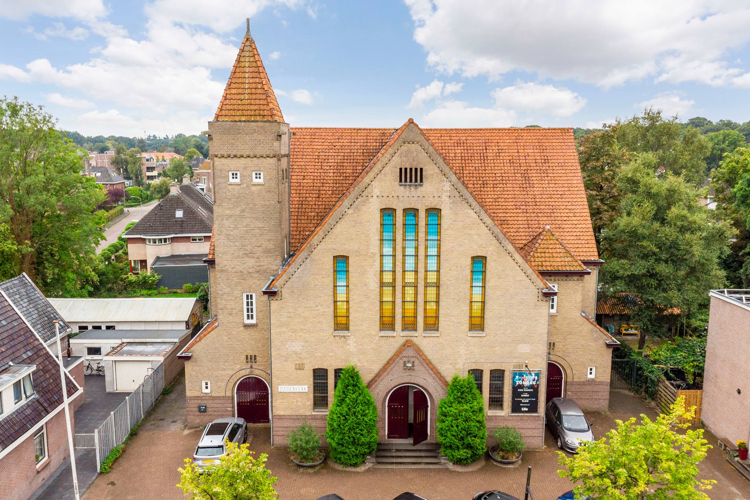 De Zuiderkerk aan de Zuidersingel in Assen, van buiten.